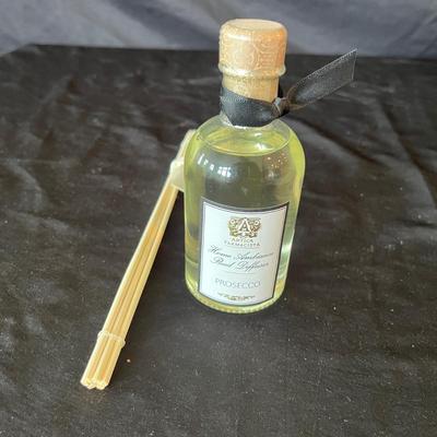 Powder Room Essentials (E-MG)