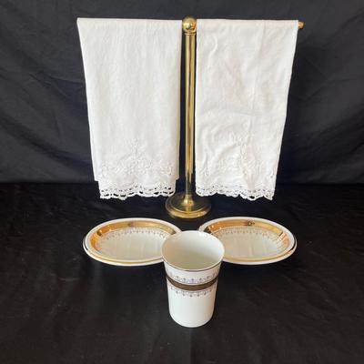 Powder Room Essentials (E-MG)