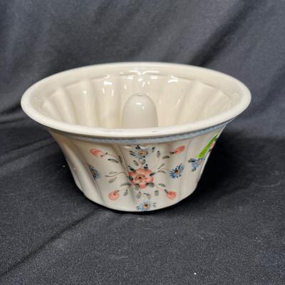 Polish pottery bundt pan