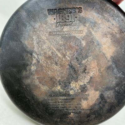 Wagner large skillet