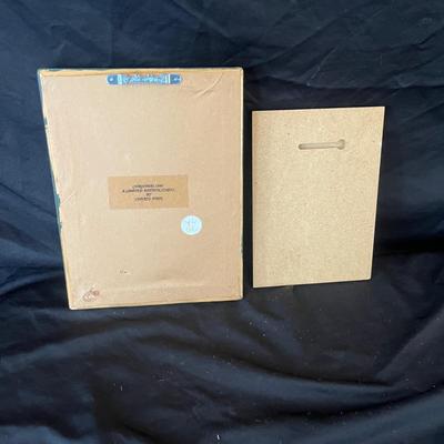 Holiday Decor (G-MG)