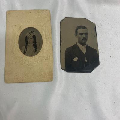 Anitique Newspapers & Photographs (BS-MK)