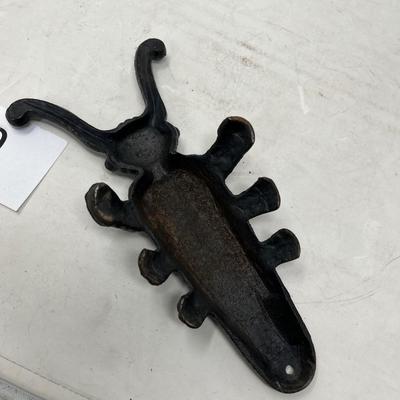 Beetle Cast Iron Boot jack