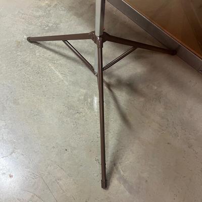 Kodak Carousel Projector 4600 & Da-Lite Screen (BS-MK)