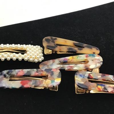 Set of vintage hair clips