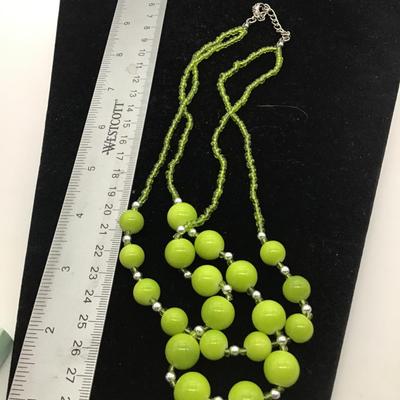 Green beaded fashion Necklace