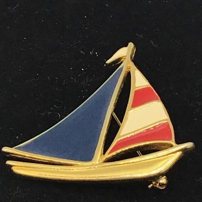 Sailboat pin