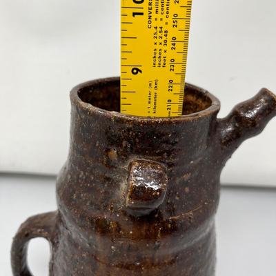 Unique pitcher