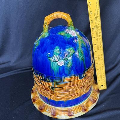 Majolica Large dome Cheese dish