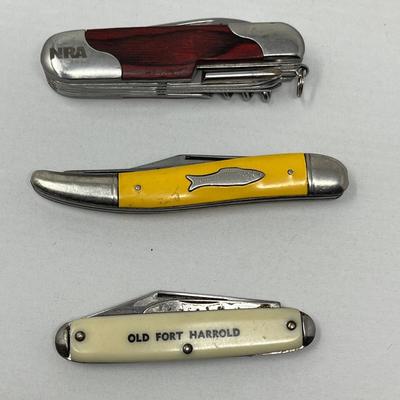 Lot of 3 pocket knives