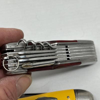 Lot of 3 pocket knives