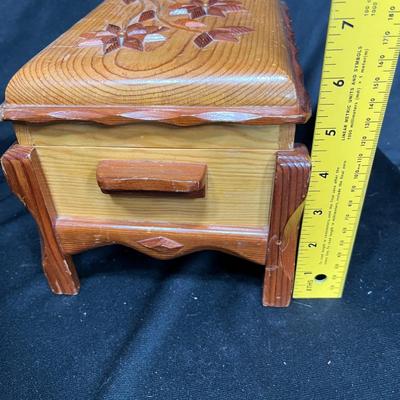 Artist wood jewelry box