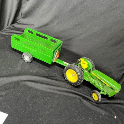 John Deer tractor & wagon