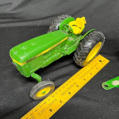John Deer tractor & wagon