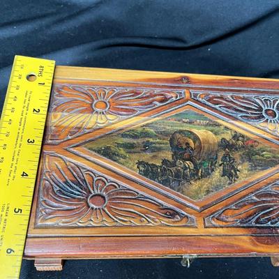 Pressed wood jewelry box