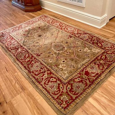 Burgundy gold rug