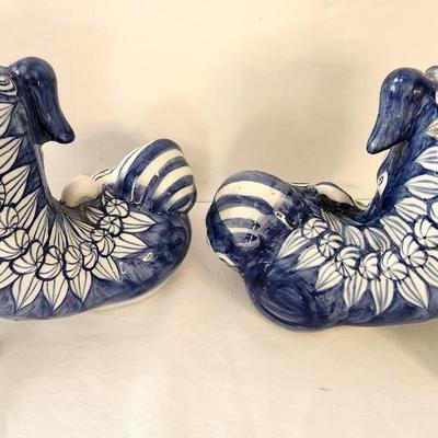 Lot #31 Pair of Decorative Ceramic Foo Lions - Blue/White