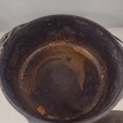 Lodge Cast Iron Covered Dutch Oven- Approx 10 1/2" in Diameter, 4" Deep