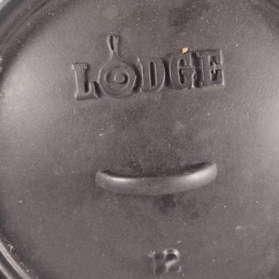 Lodge # 12 Campfire Three Leg Cast Iron Dutch Oven and Lid (Choice A)