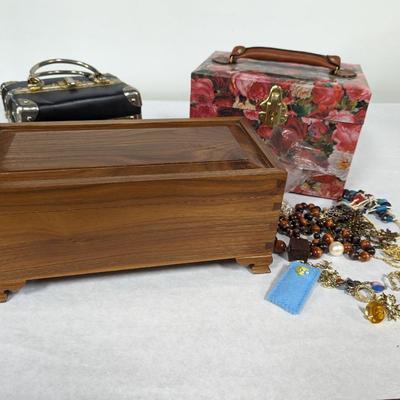 Jewelry Boxes & Black Carrying Case