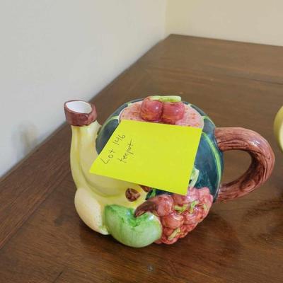 Fruit decor tea pot
