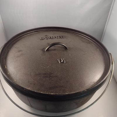 Lodge #16 Campfire Three Leg Cast Iron Dutch Oven and Lid