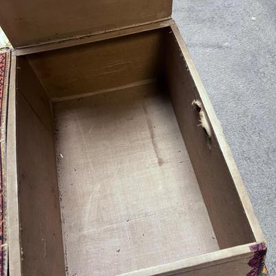 Antique Steamer Trunk 