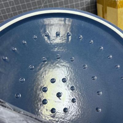 NEW BLUE ENAMEL Technic. Covered Casserole Beer Chicken Baking Dish 