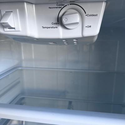 GE Stainless Steel Refrigerator Model GTE18GSHHRSS