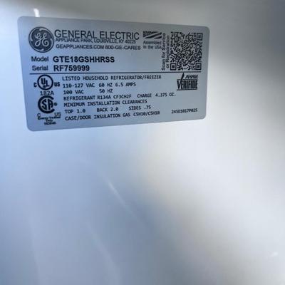 GE Stainless Steel Refrigerator Model GTE18GSHHRSS