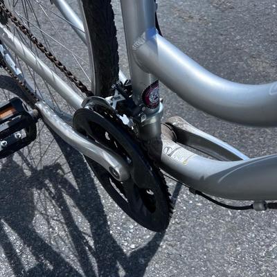 TREK 7000 13.5” 21 Speed Beach Cruiser Bicycle