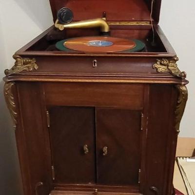 Antique Victor Victrola Talking Machine VTLA 5170 Stocked With Records
