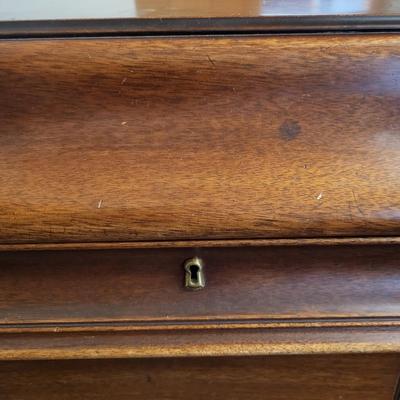 Antique Victor Victrola Talking Machine VTLA 5170 Stocked With Records