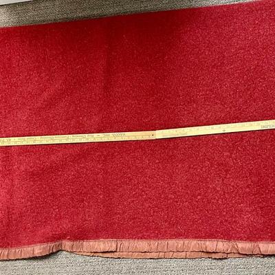 Thick Wool Blanket burgundy color