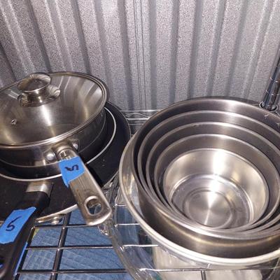 Pots and pans lot