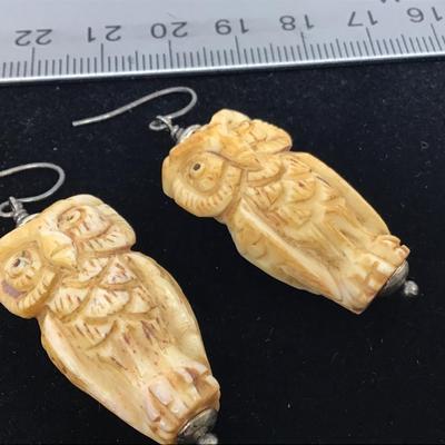 Vintage Carved Owl Earrings