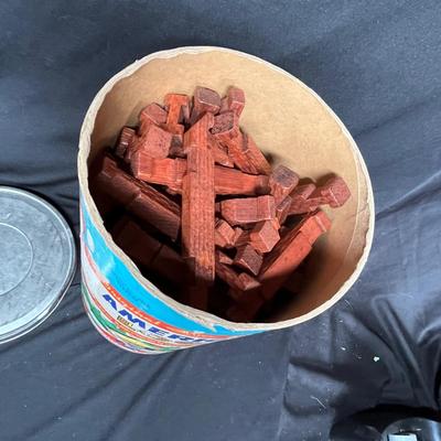 Lincoln logs