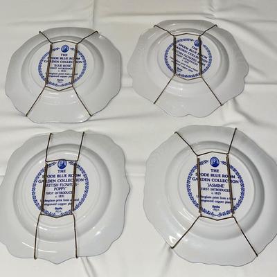 4 Spode decorative plates