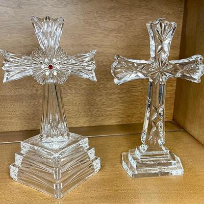 Crystal crosses