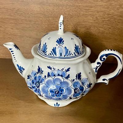 Delft’s Holland teapot