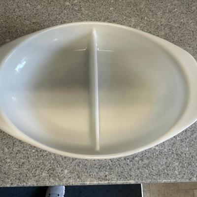 Vintage Pyrex 1063 White Milk Glass 1 1/2 Qt Divided Dish