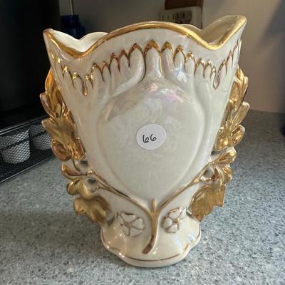 Elegant Creamy White Art Deco Style Fan Vase
