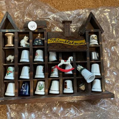 Thimble Case with 25 Thimbles