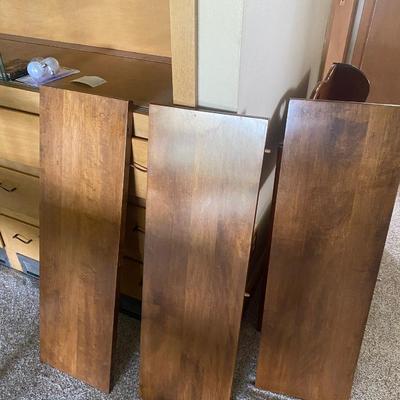 Wooden Table with 4 chairs with 3 leaves