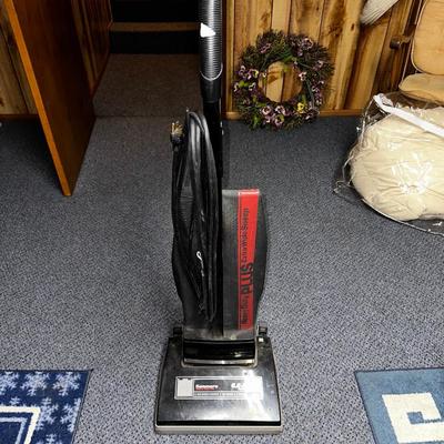 Kenmore Uproght Vacuum