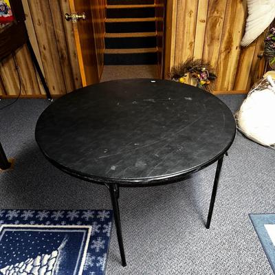 Round Table Foldable