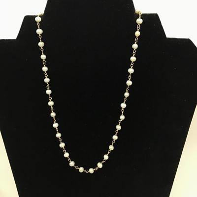 10 Kt Gold Freshwater Cultured Pearl Necklace