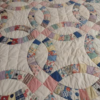 Hand Made Quilt- Double Wedding Ring Design- Measures Approx 70b1/2" x 82"