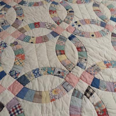 Hand Made Quilt- Double Wedding Ring Design- Measures Approx 70b1/2" x 82"