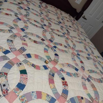 Hand Made Quilt- Double Wedding Ring Design- Measures Approx 70b1/2" x 82"